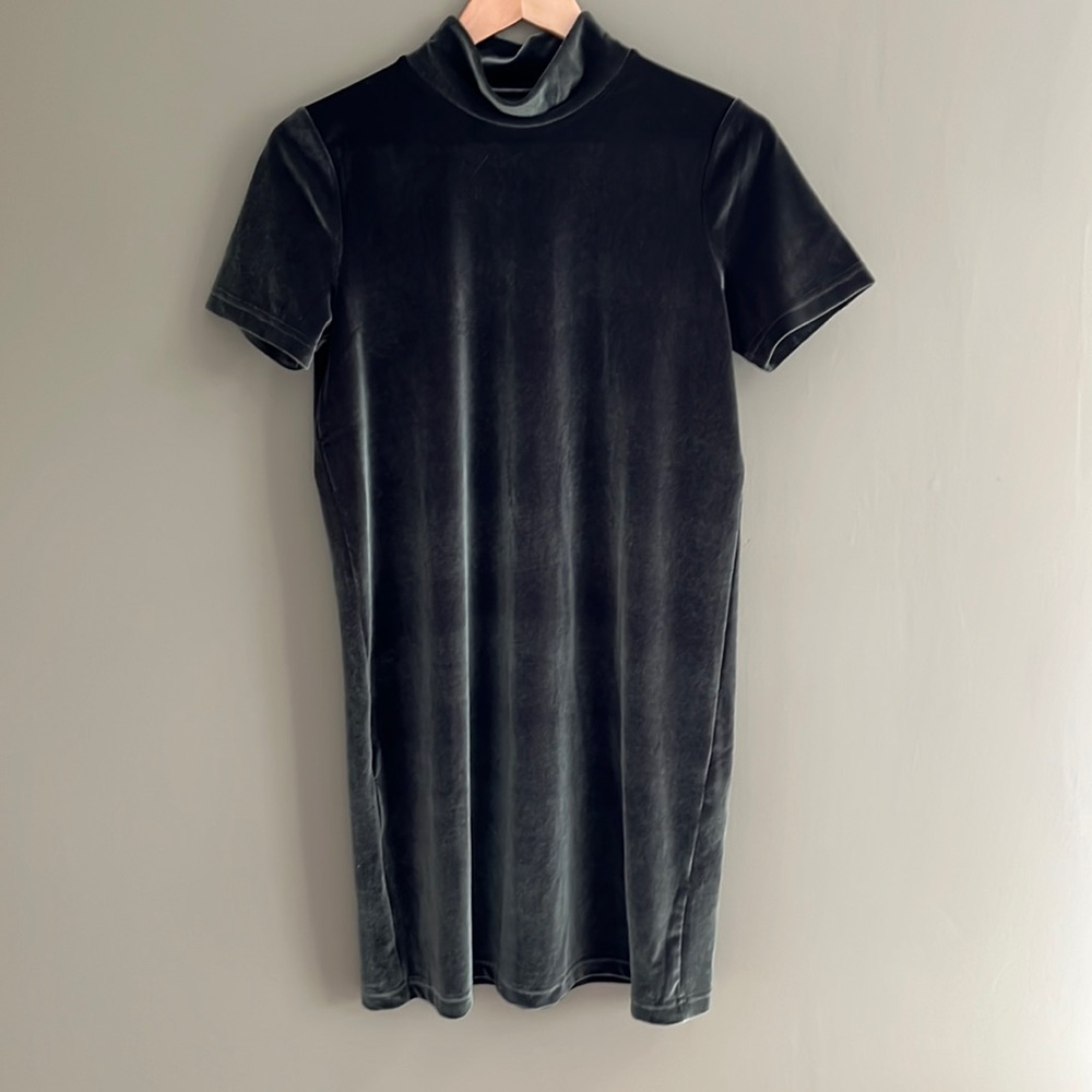 Forest Green Mock Neck Crushed Velvet Madewell Dress
